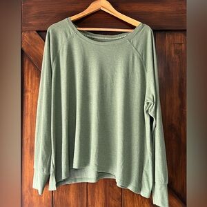Muk lucks Women's Green Long Sleeve Top Women’s 2X